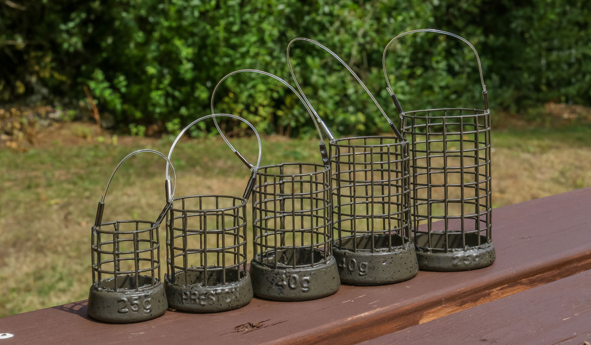 Image of Distance Cage Feeder by  Innovations